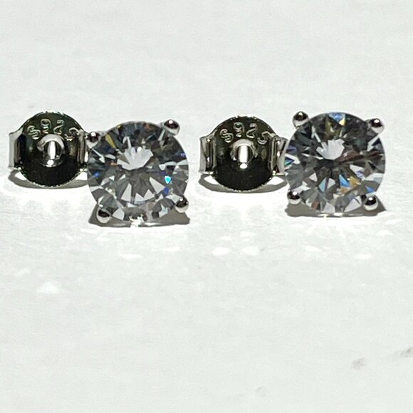925 Sterling Silver Quality Sparkle Women Stud Earrings 6 mm with gift box - Picture 5 of 9